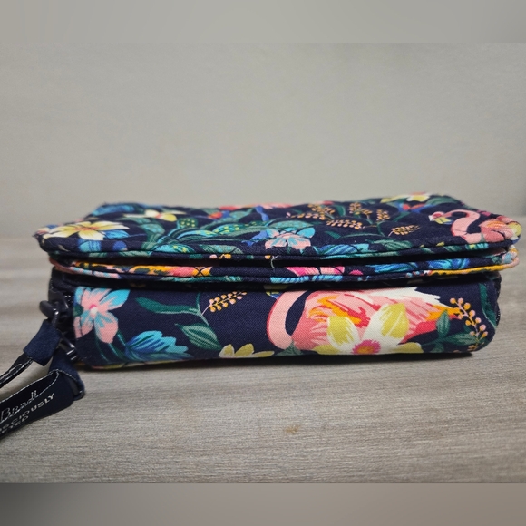 Vera Bradley FLAMINGO GARDEN All in One Wristlet Wallet - MISSING XBODY STRAP - Picture 5 of 8